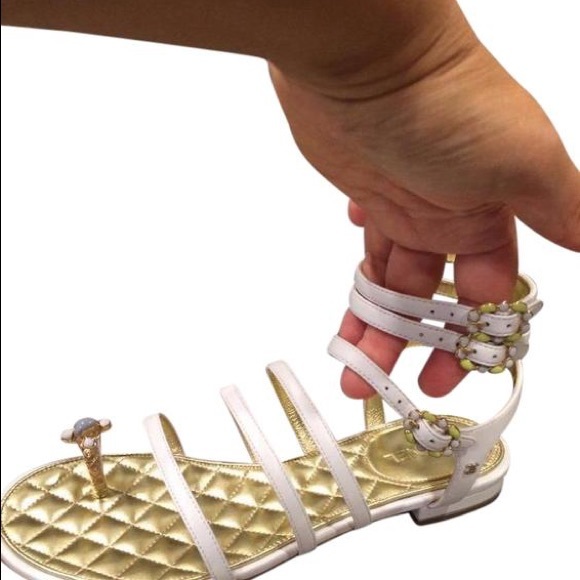 Chanel white gladiator sandal size 6.5 - Picture 8 of 8